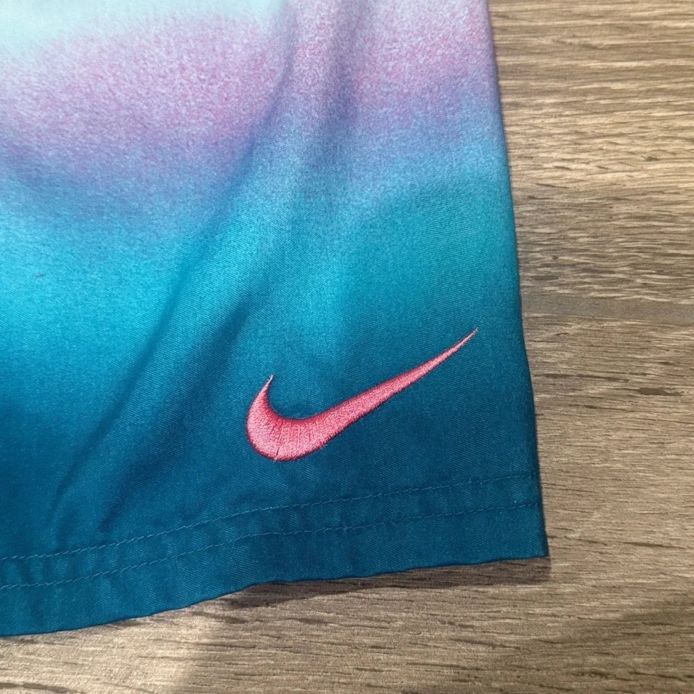 Nike Kids Blue And Pink Ombre Swim Trunks Size XL